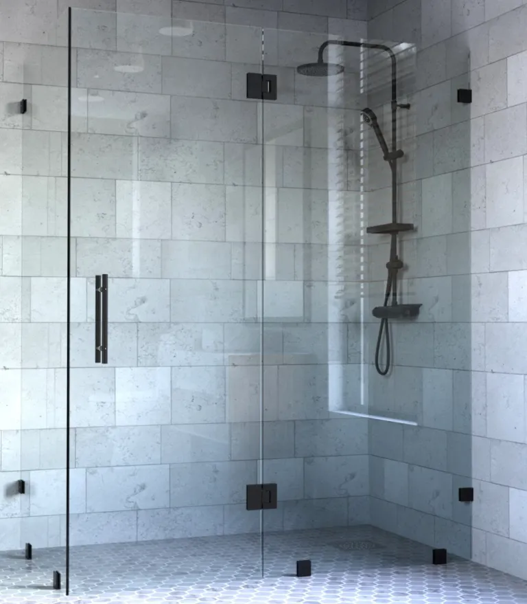 Duschvägg med svarta beslag